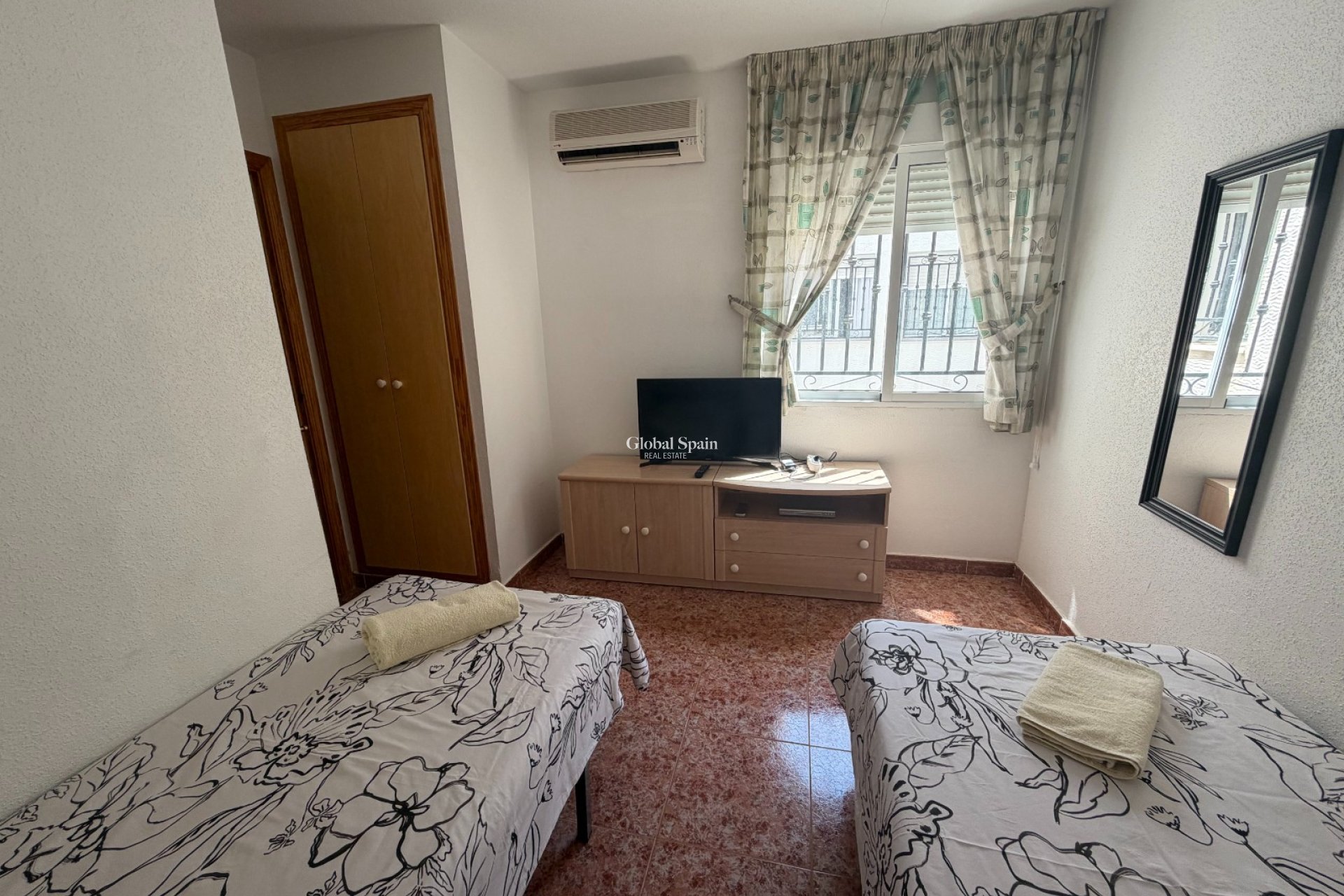 Wederverkoop - APPARTEMENT -
ORIHUELA - Entre Naranjos