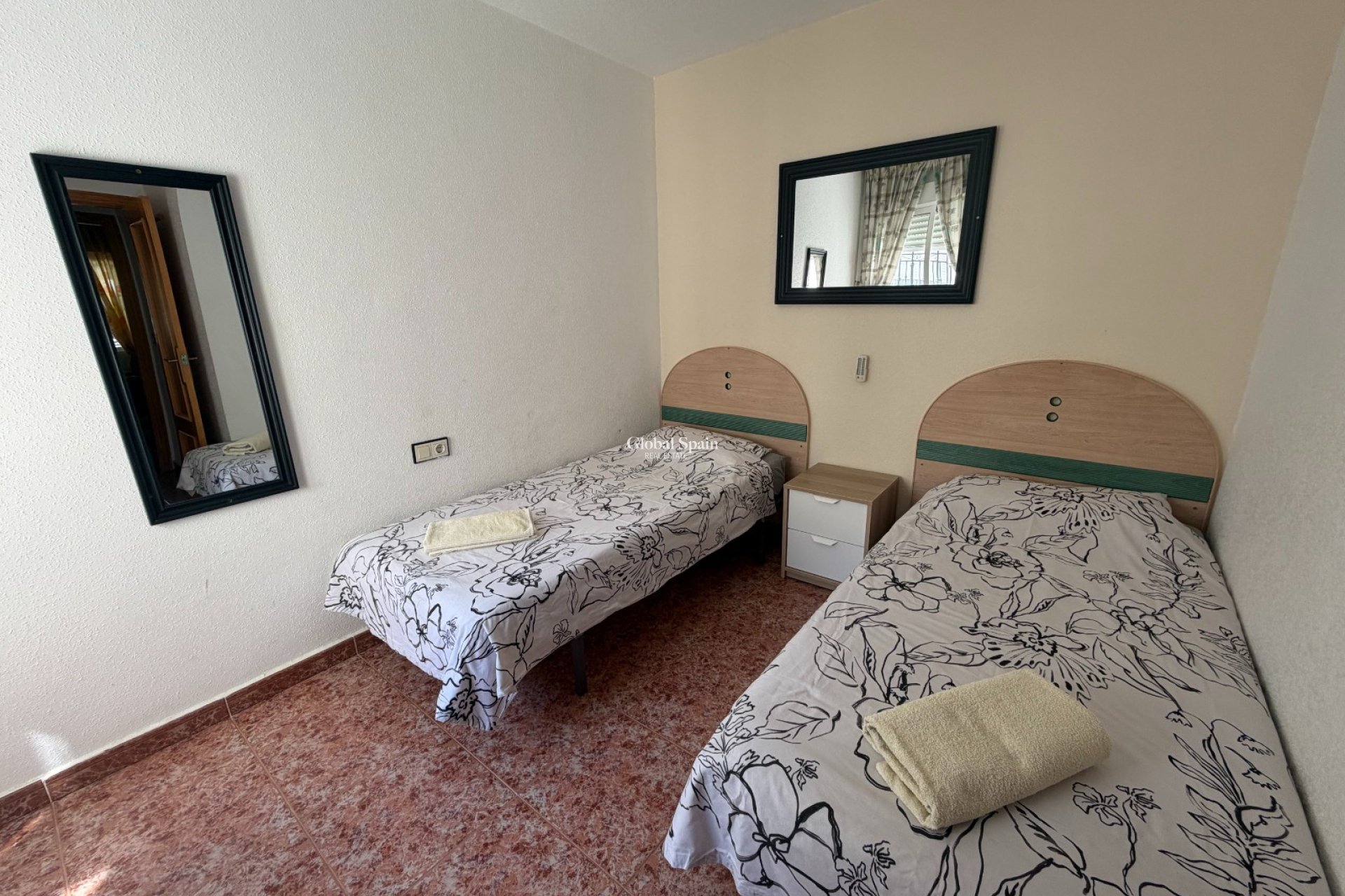 Wederverkoop - APPARTEMENT -
ORIHUELA - Entre Naranjos