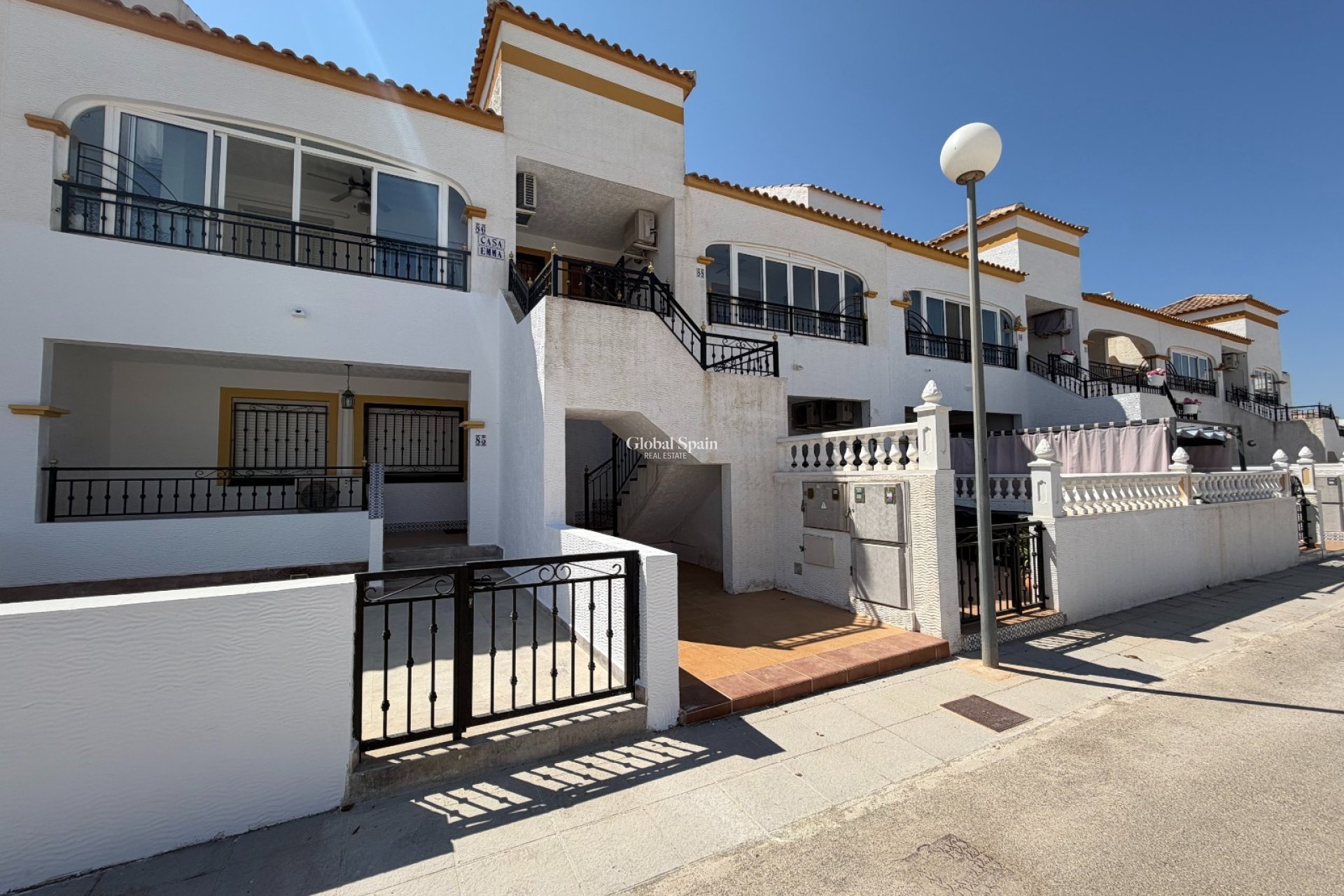 Wederverkoop - APPARTEMENT -
ORIHUELA - Entre Naranjos