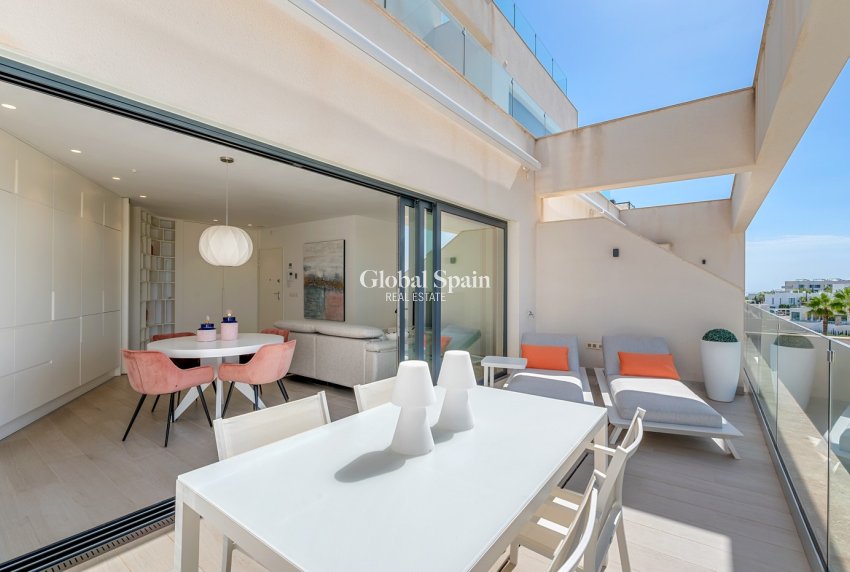 Wederverkoop - APPARTEMENT -
ORIHUELA - Inland