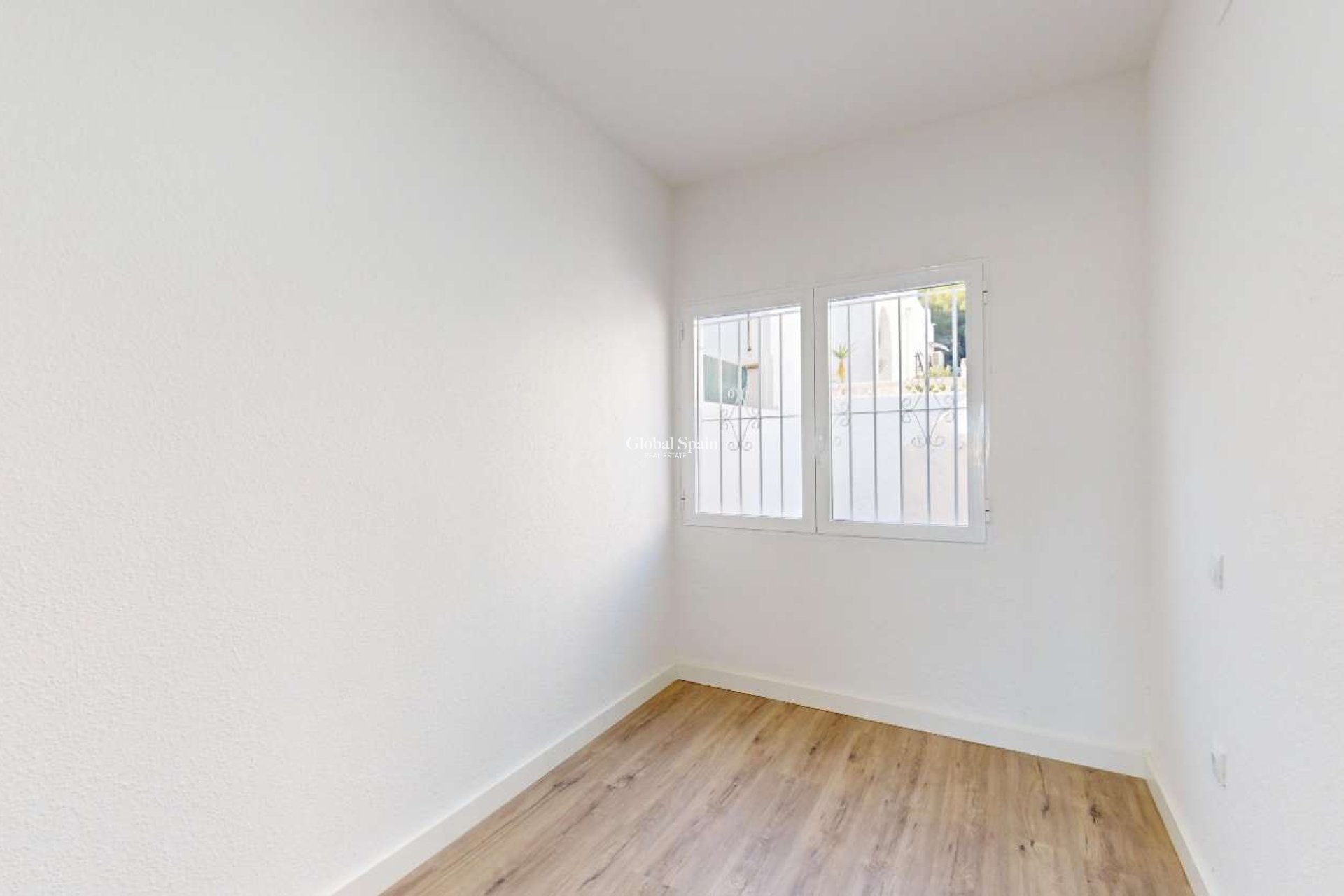 Wederverkoop - APPARTEMENT -
ORIHUELA - Inland