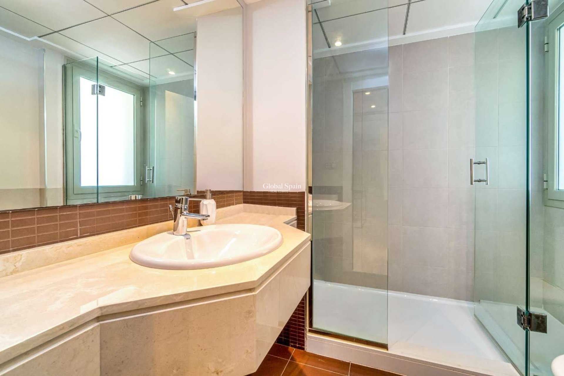 Wederverkoop - APPARTEMENT -
ORIHUELA - Inland