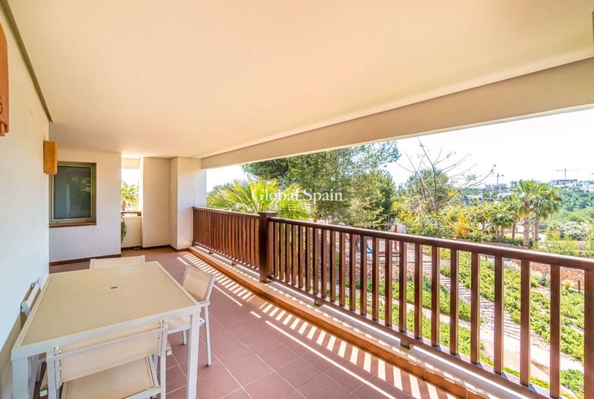 Wederverkoop - APPARTEMENT -
ORIHUELA - Inland