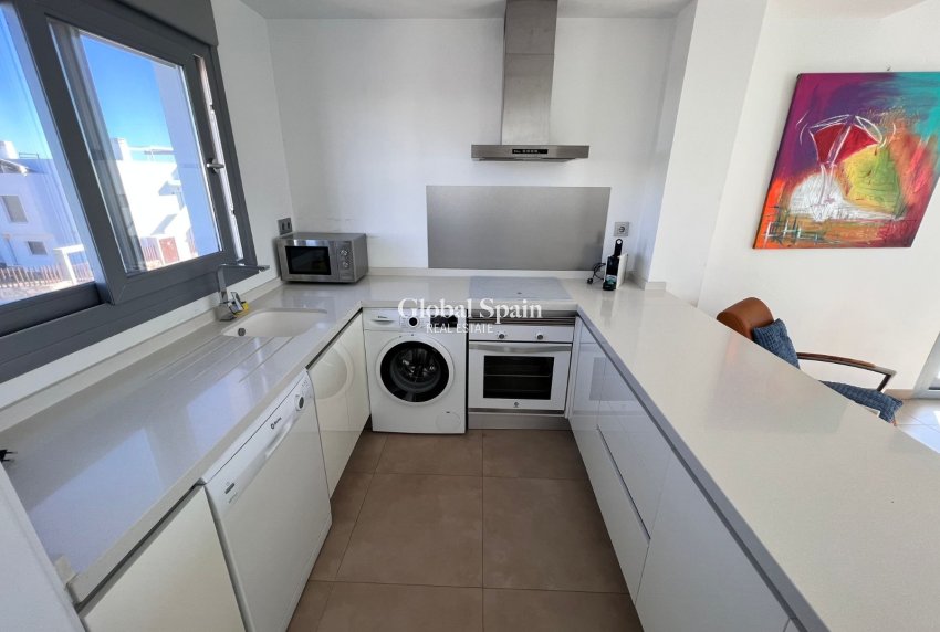 Wederverkoop - APPARTEMENT -
ORIHUELA - Inland