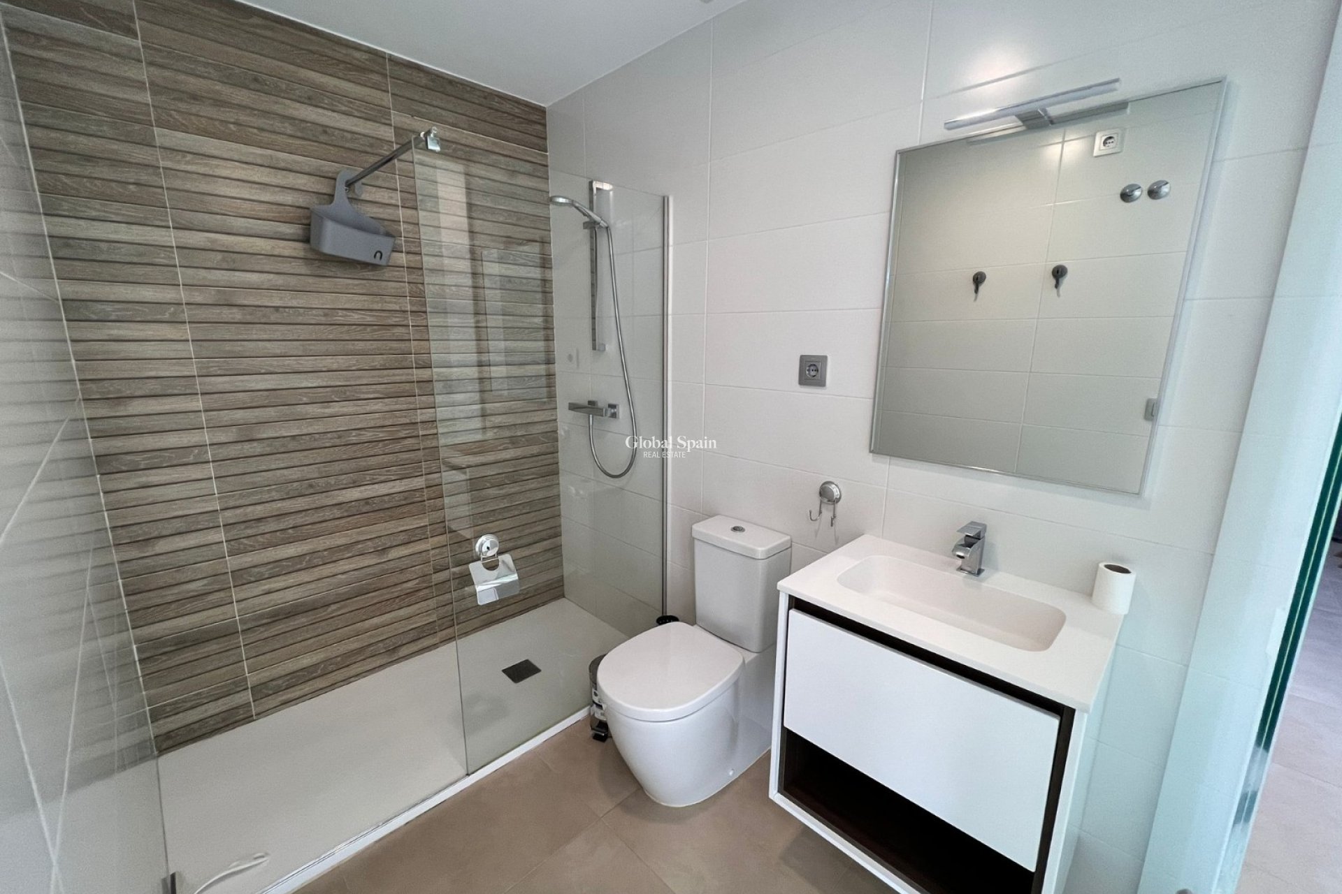 Wederverkoop - APPARTEMENT -
ORIHUELA - Inland