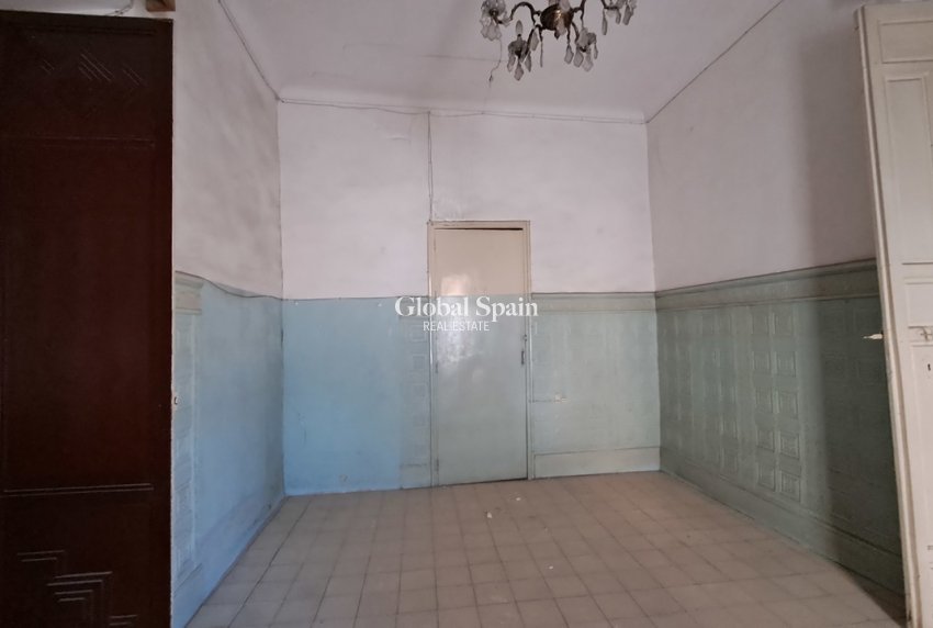 Wederverkoop - APPARTEMENT -
ORIHUELA - Inland