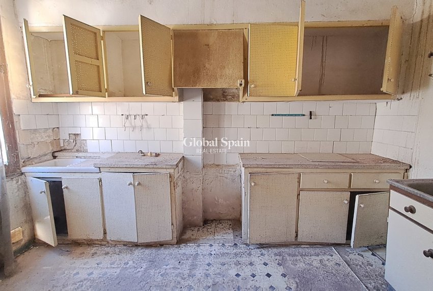 Wederverkoop - APPARTEMENT -
ORIHUELA - Inland