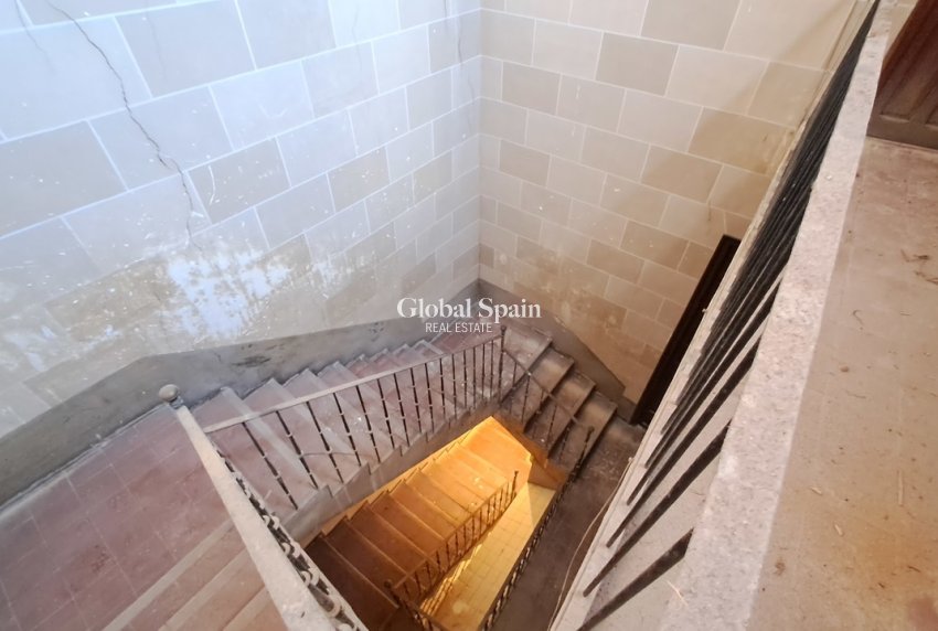 Wederverkoop - APPARTEMENT -
ORIHUELA - Inland