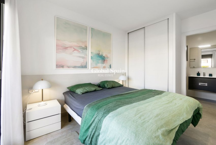 Wederverkoop - APPARTEMENT -
ORIHUELA - Inland