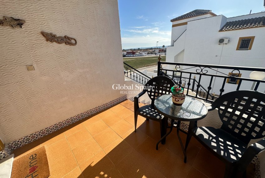 Wederverkoop - APPARTEMENT -
ORIHUELA - Inland