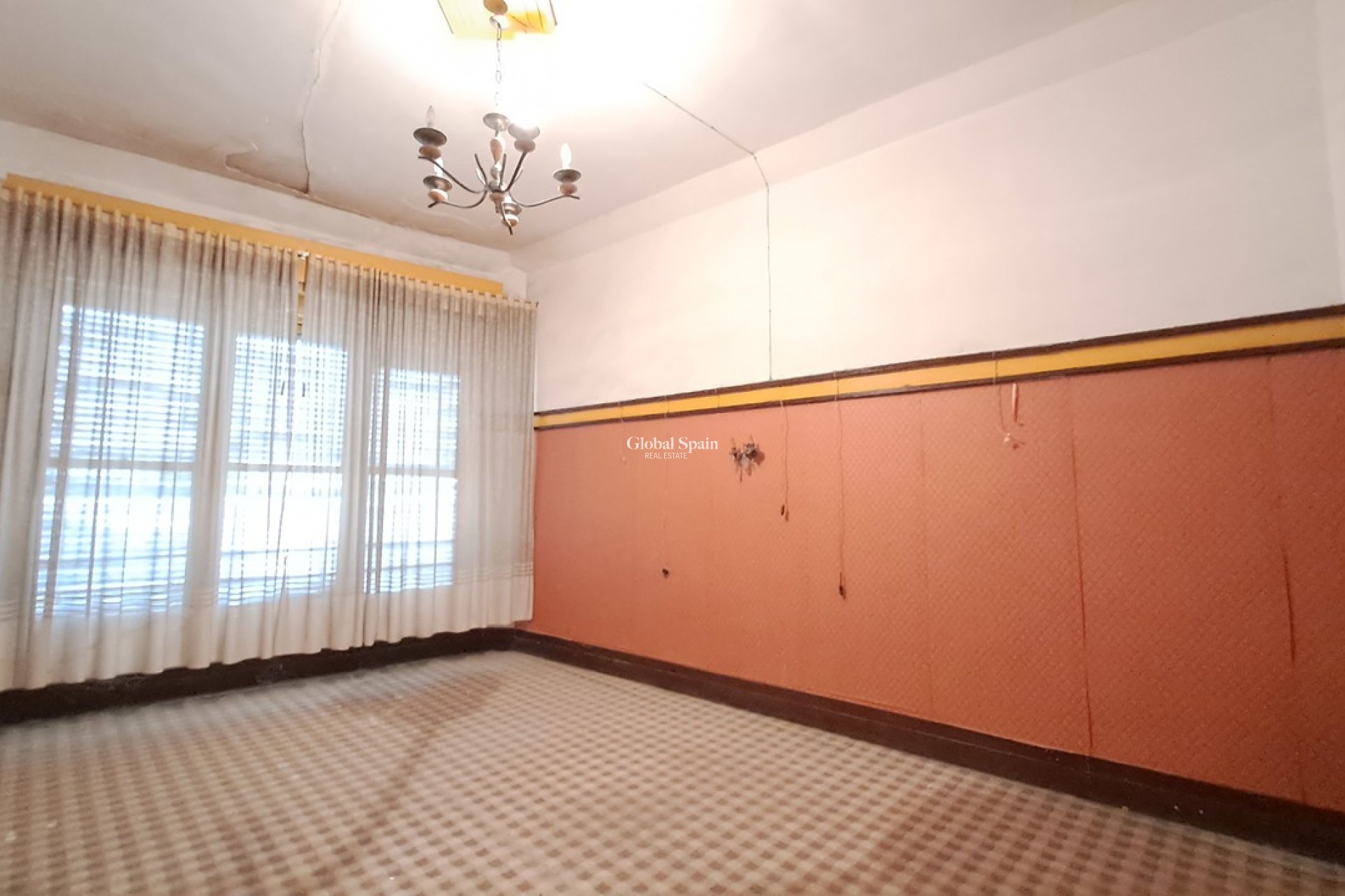 Wederverkoop - APPARTEMENT -
ORIHUELA - Inland