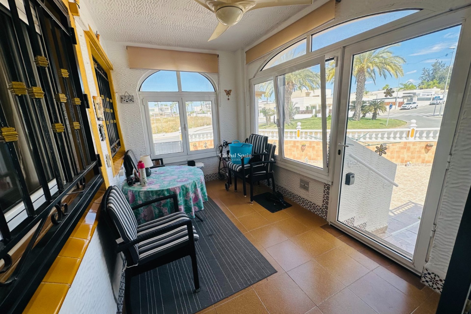 Wederverkoop - APPARTEMENT -
ORIHUELA - Inland