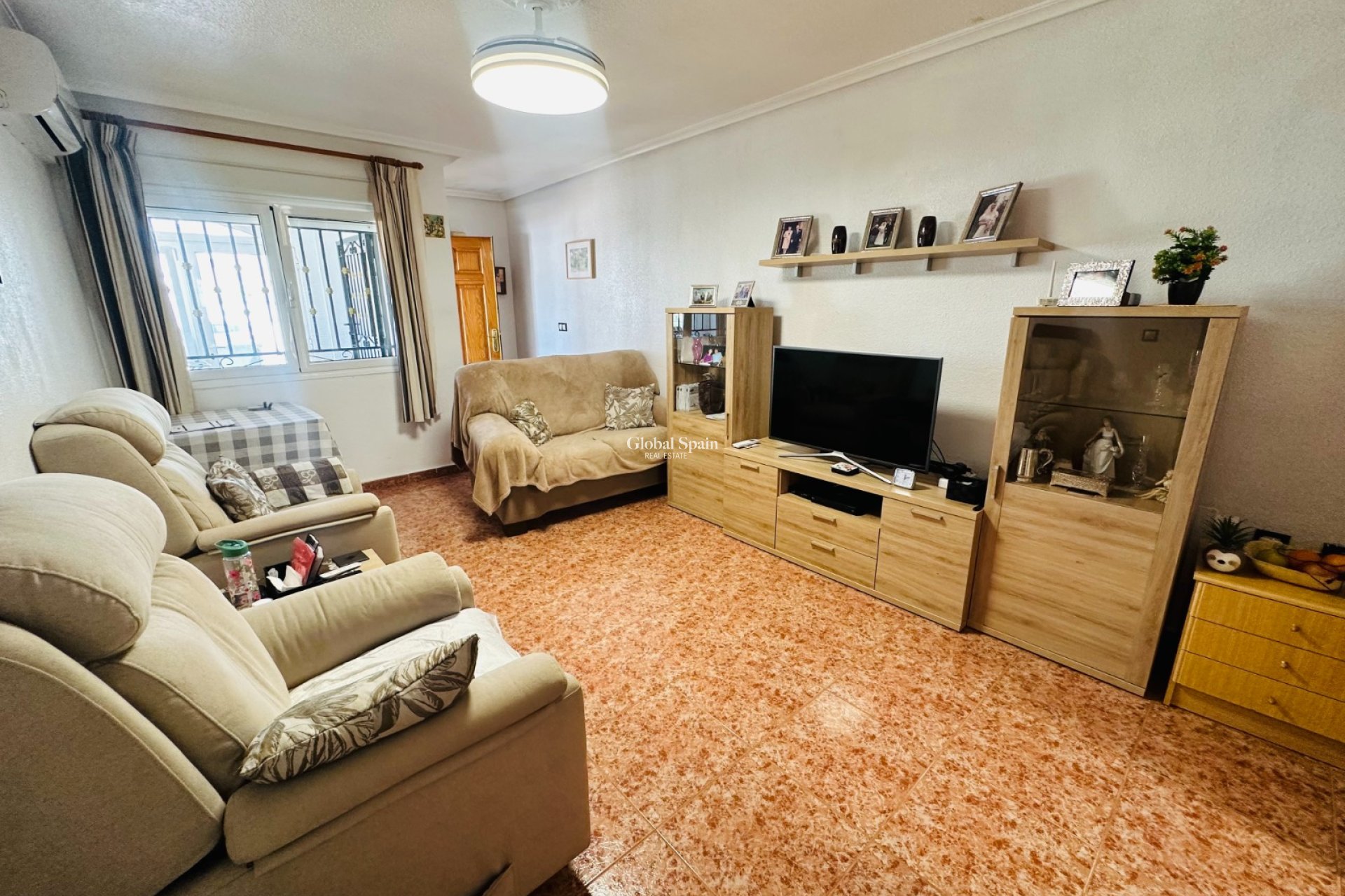 Wederverkoop - APPARTEMENT -
ORIHUELA - Inland