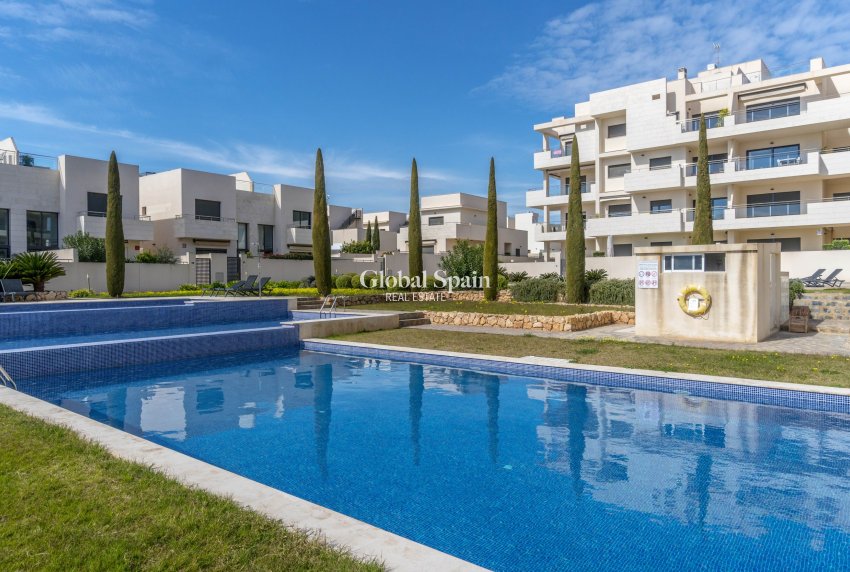 Wederverkoop - APPARTEMENT -
ORIHUELA - Inland