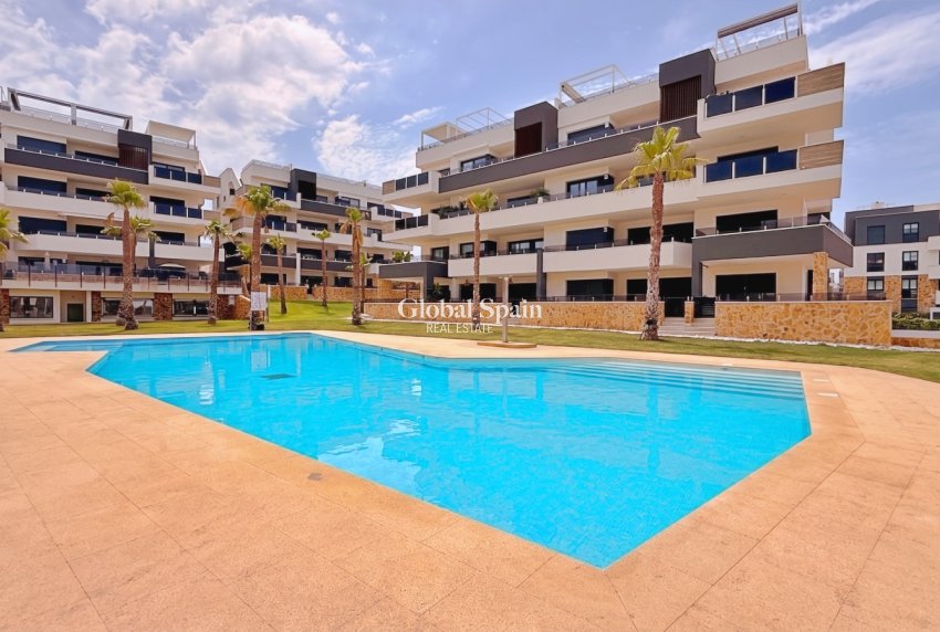 Wederverkoop - APPARTEMENT -
ORIHUELA - Inland