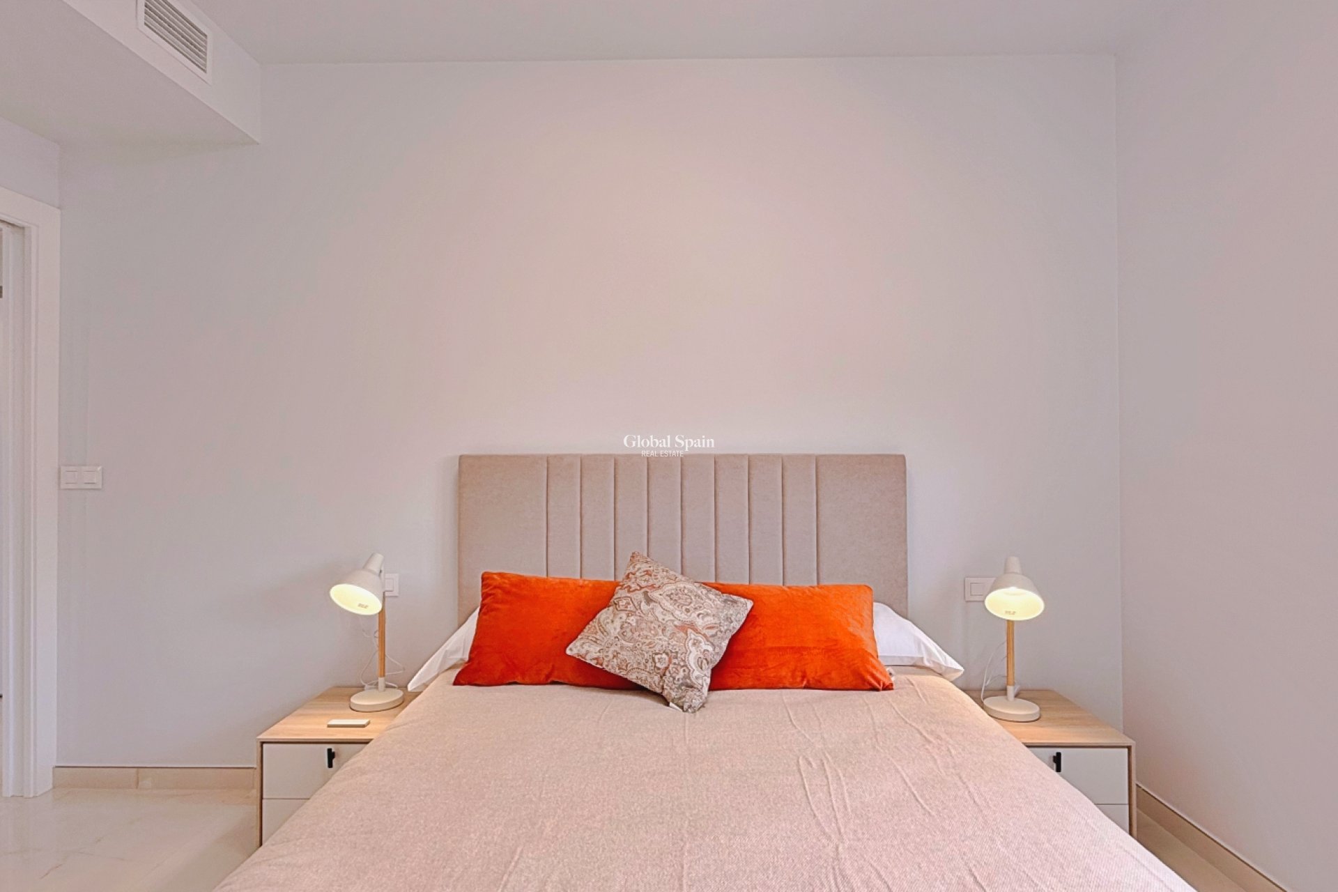 Wederverkoop - APPARTEMENT -
ORIHUELA - Inland