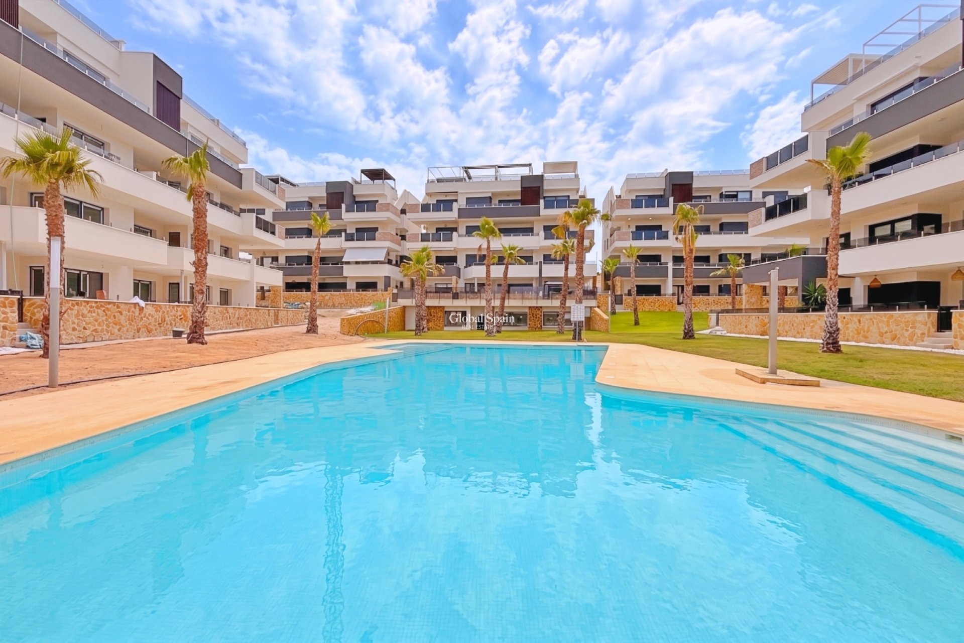 Wederverkoop - APPARTEMENT -
ORIHUELA - Inland