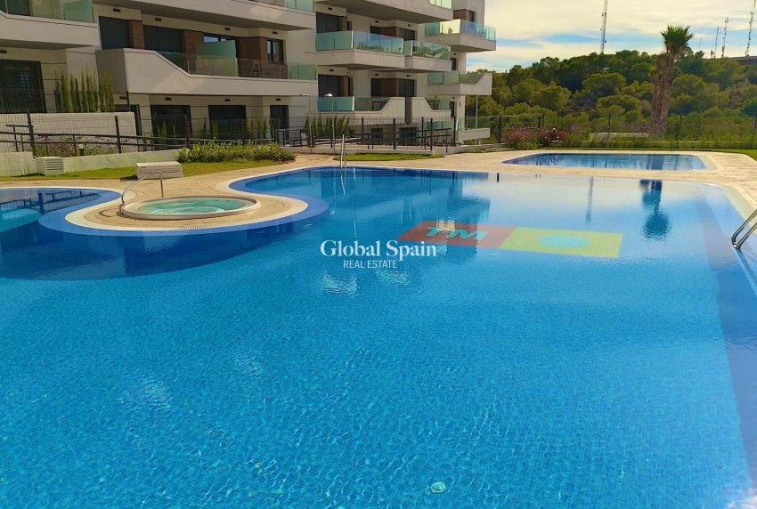 Wederverkoop - APPARTEMENT -
ORIHUELA - Inland