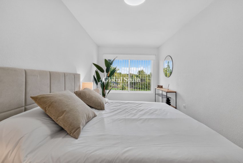 Wederverkoop - APPARTEMENT -
ORIHUELA - Inland