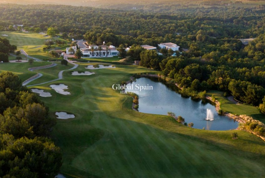 Wederverkoop - APPARTEMENT -
ORIHUELA - LAS COLINAS GOLF RESORT