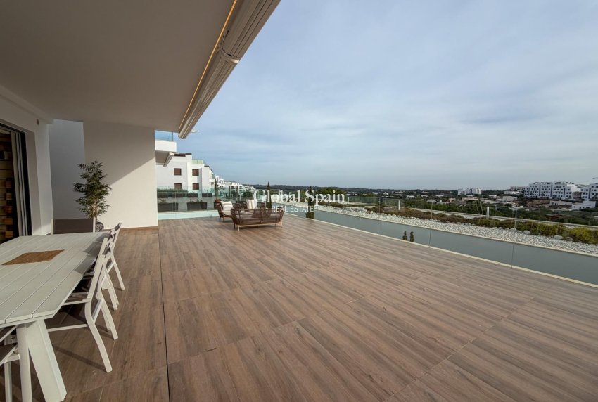 Wederverkoop - APPARTEMENT -
ORIHUELA - LAS COLINAS GOLF RESORT