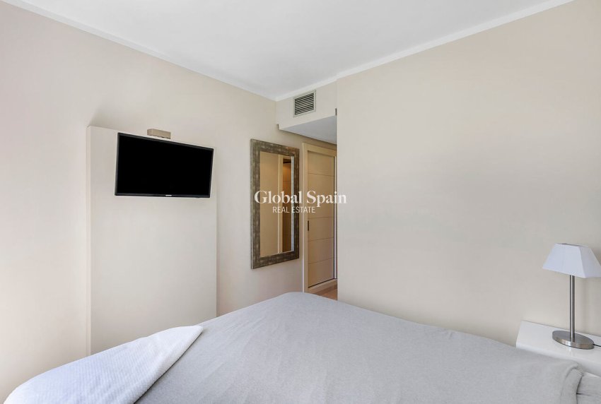 Wederverkoop - APPARTEMENT -
ORIHUELA - Las Colinas