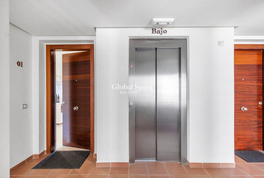 Wederverkoop - APPARTEMENT -
ORIHUELA - Las Colinas