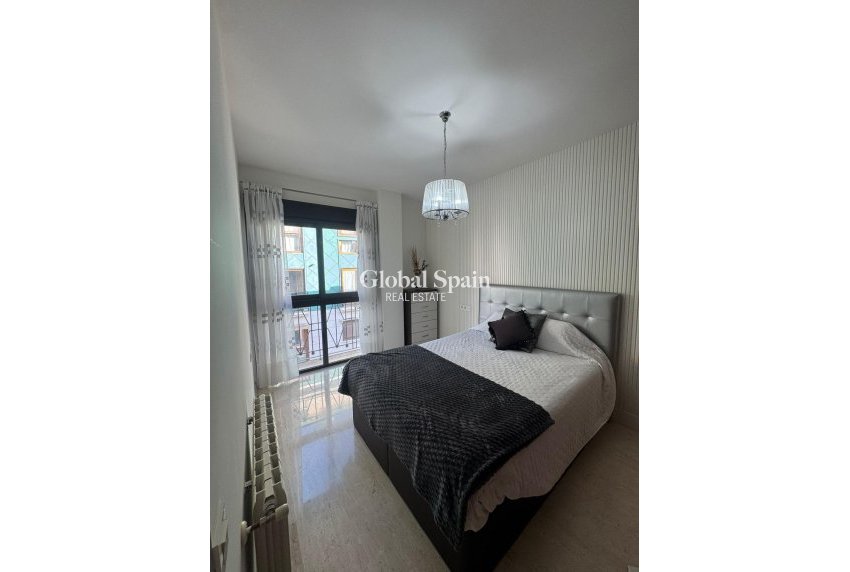 Wederverkoop - APPARTEMENT -
ORIHUELA - Orihuela Ciudad