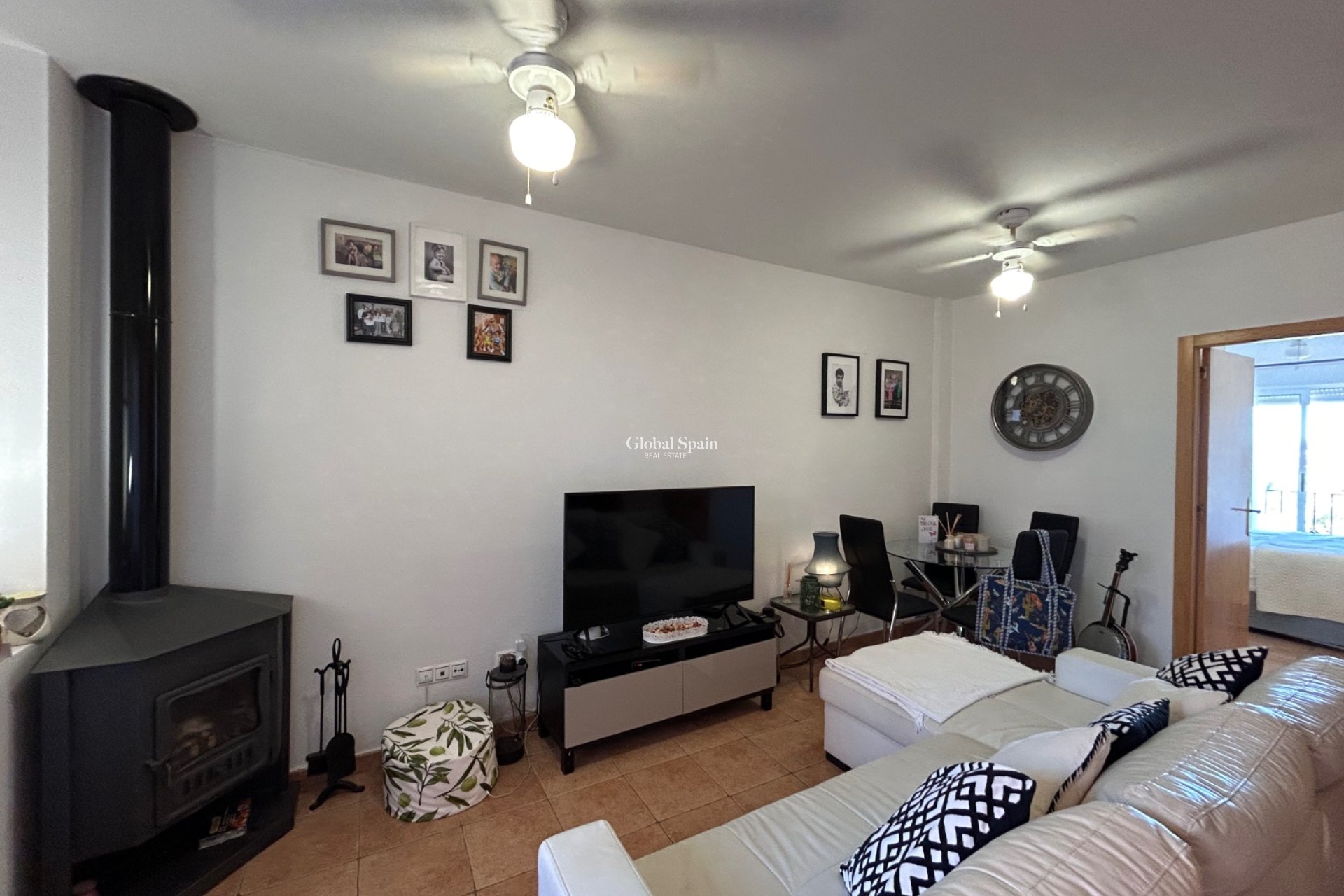 Wederverkoop - APPARTEMENT -
ORIHUELA - Torremendo