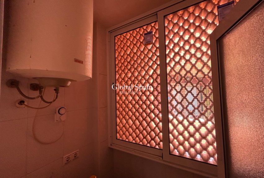 Wederverkoop - APPARTEMENT -
ORIHUELA - Torremendo