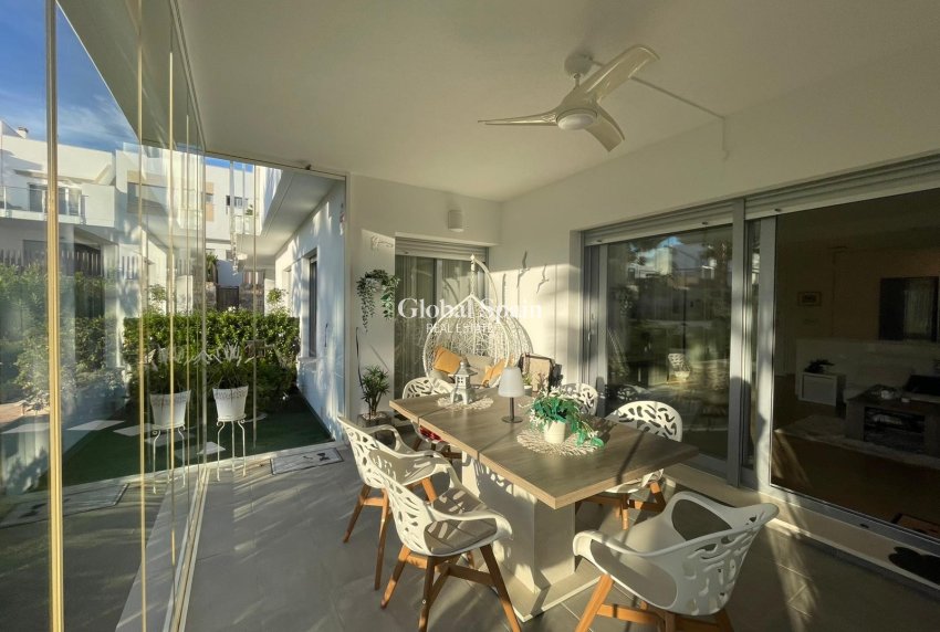 Wederverkoop - APPARTEMENT -
ORIHUELA - Vistabella Golf