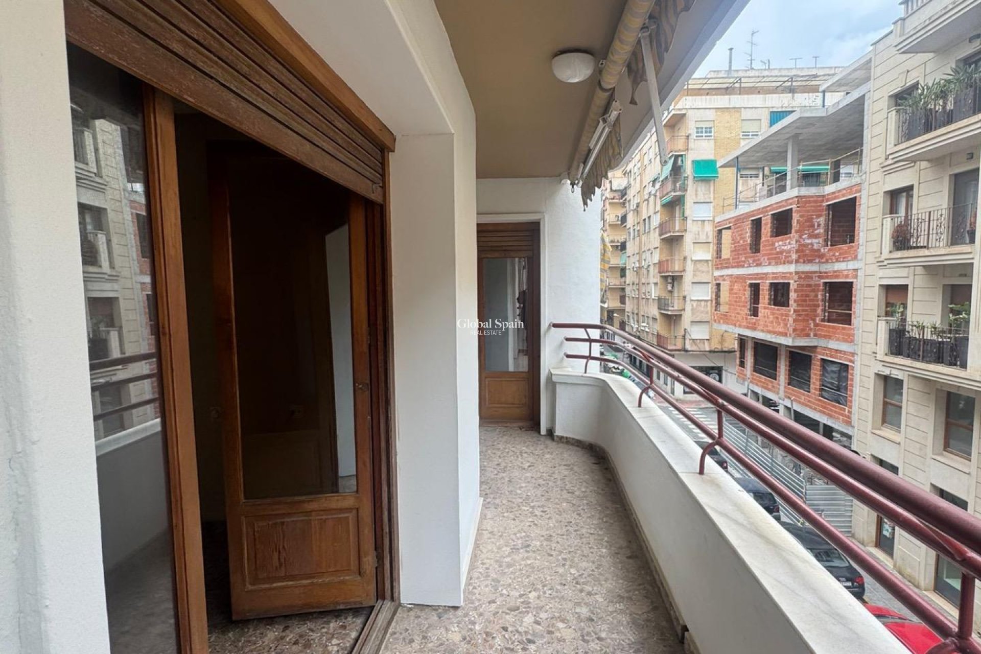 Wederverkoop - APPARTEMENT -
ORIHUELA - Zona Centro