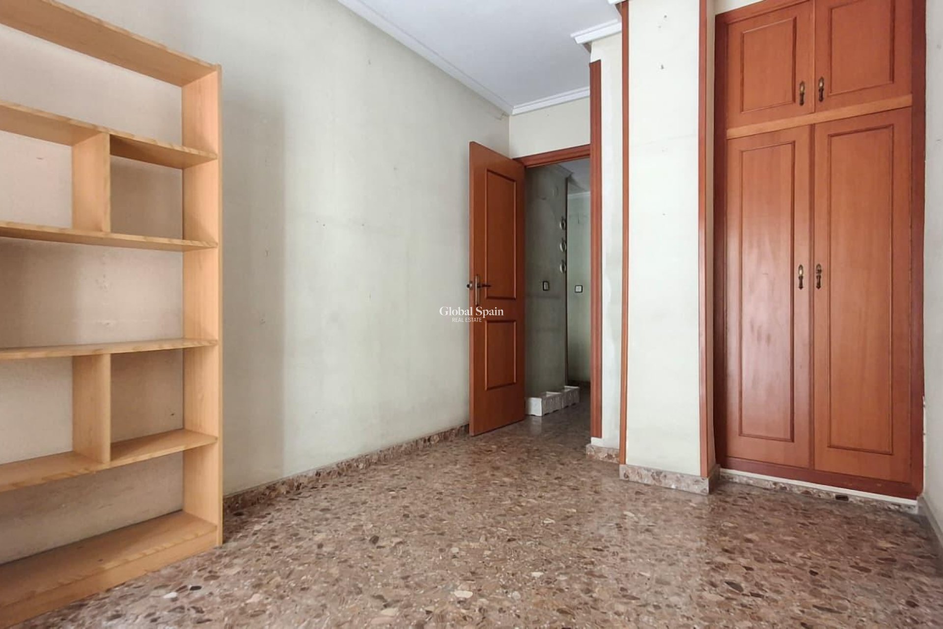 Wederverkoop - APPARTEMENT -
ORIHUELA - Zona Centro