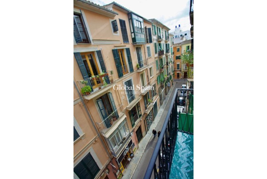 Wederverkoop - APPARTEMENT -
PALMA - Centre