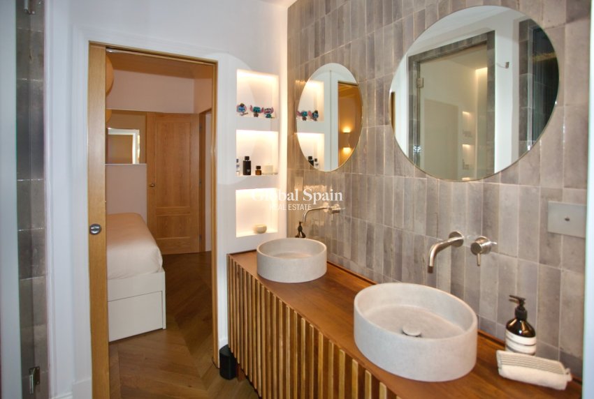 Wederverkoop - APPARTEMENT -
PALMA - Centre