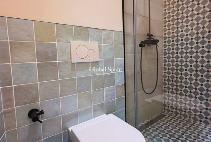 Wederverkoop - APPARTEMENT -
PALMA - Ponent