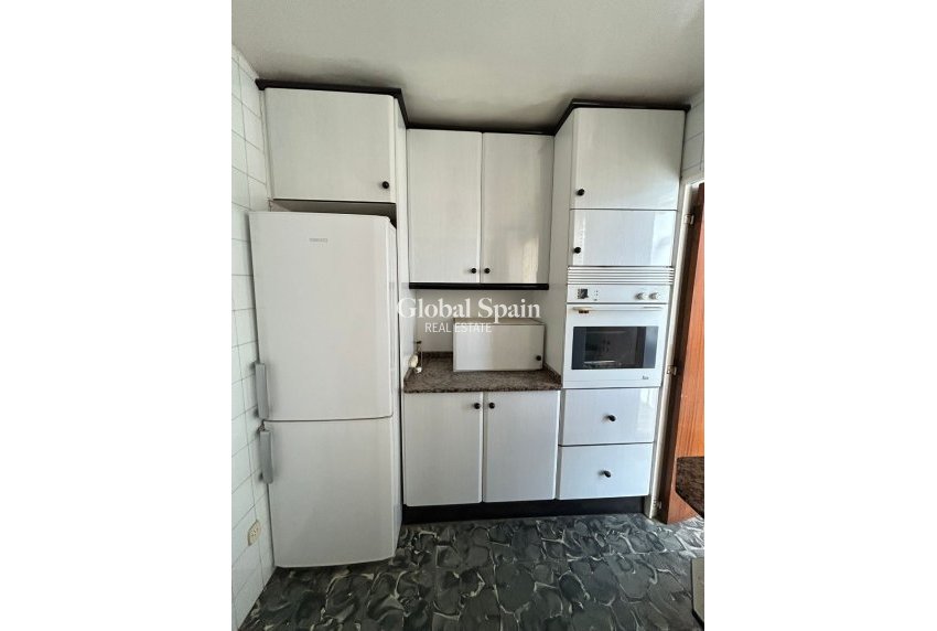 Wederverkoop - APPARTEMENT -
PEDREGUER - Pedreguer