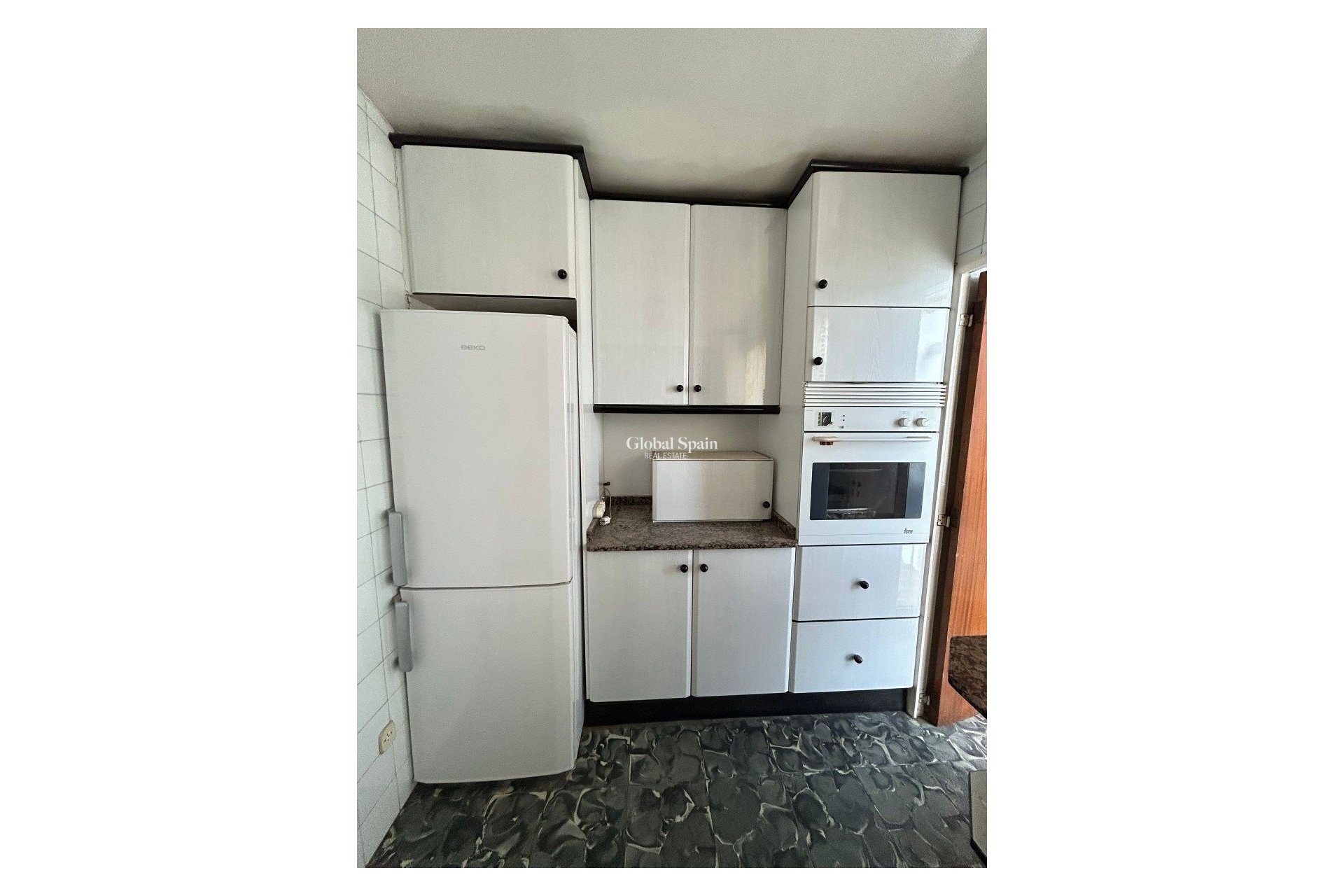 Wederverkoop - APPARTEMENT -
PEDREGUER - Pedreguer