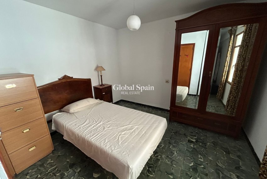 Wederverkoop - APPARTEMENT -
PEDREGUER - Pedreguer