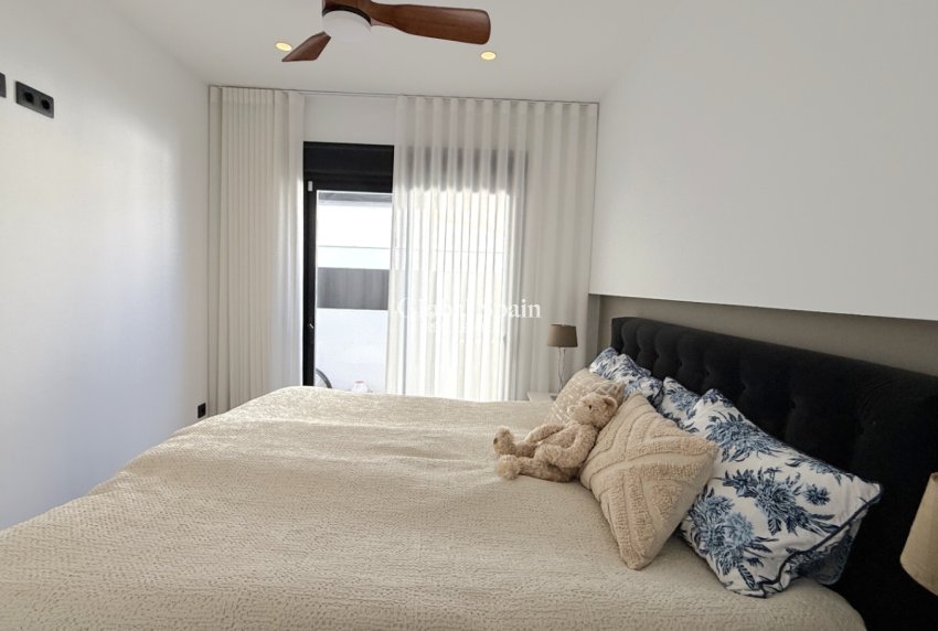 Wederverkoop - APPARTEMENT -
PILAR DE LA HORADADA - Costa Blanca Sur