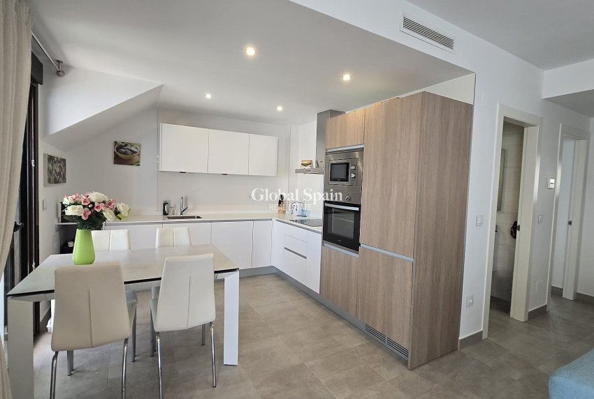 Wederverkoop - APPARTEMENT -
PILAR DE LA HORADADA - Costa Blanca