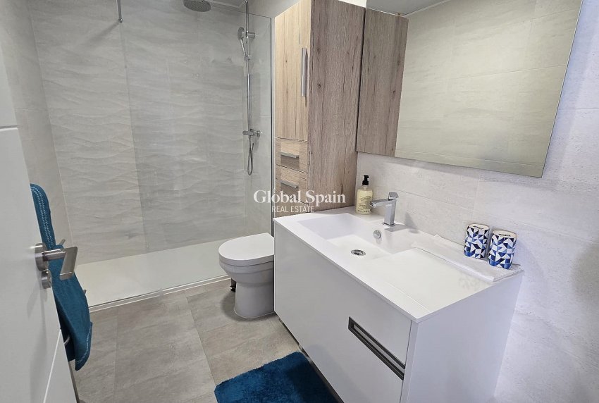 Wederverkoop - APPARTEMENT -
PILAR DE LA HORADADA - Costa Blanca