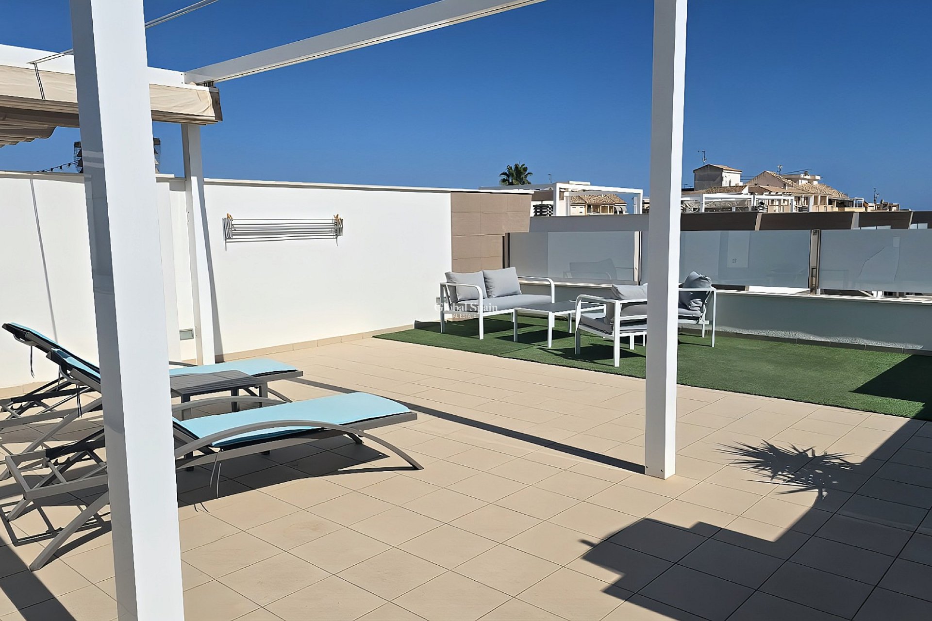 Wederverkoop - APPARTEMENT -
PILAR DE LA HORADADA - Costa Blanca