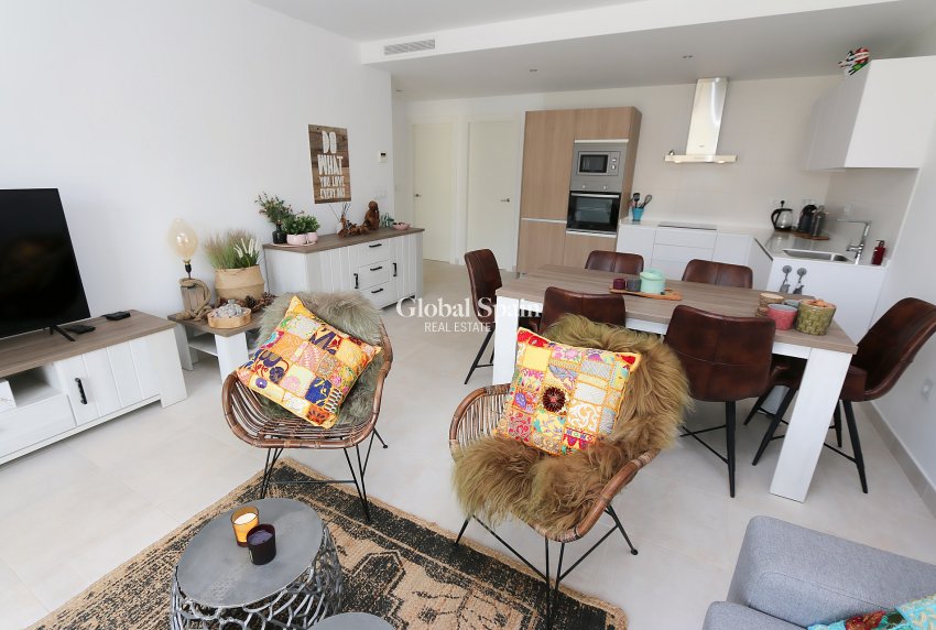 Wederverkoop - APPARTEMENT -
PILAR DE LA HORADADA - Costa Blanca