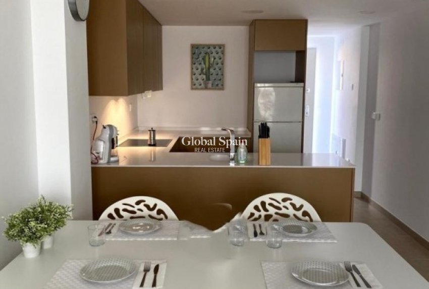 Wederverkoop - APPARTEMENT -
PILAR DE LA HORADADA - Costa Blanca