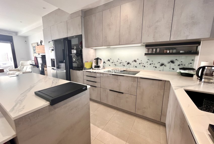 Wederverkoop - APPARTEMENT -
PILAR DE LA HORADADA - Costa Blanca