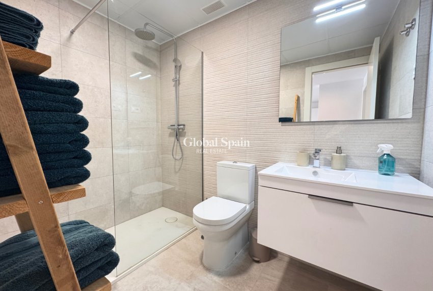 Wederverkoop - APPARTEMENT -
PILAR DE LA HORADADA - Costa Blanca