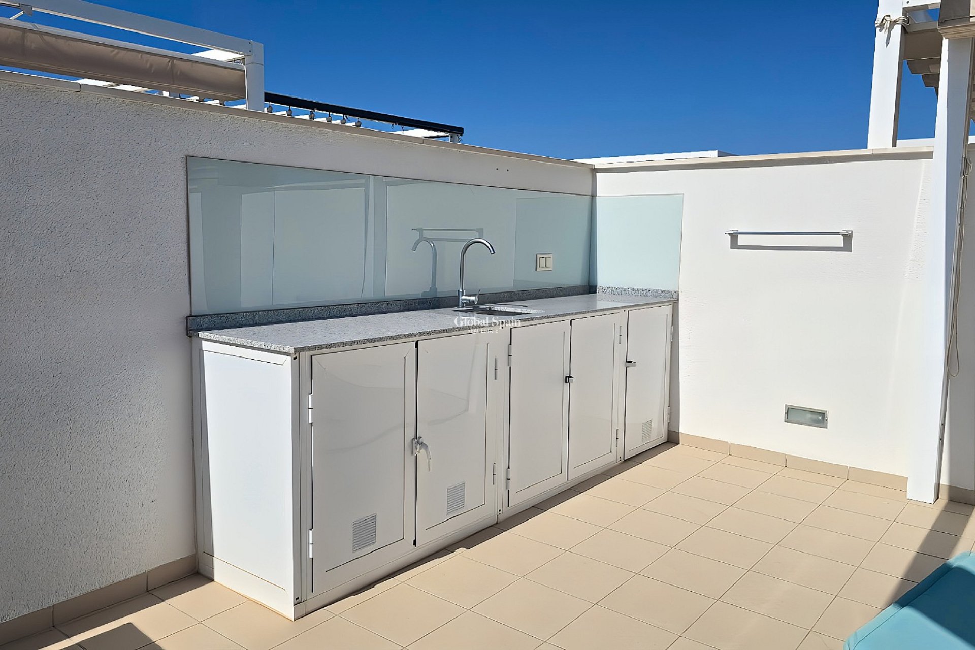 Wederverkoop - APPARTEMENT -
PILAR DE LA HORADADA - Costa Blanca