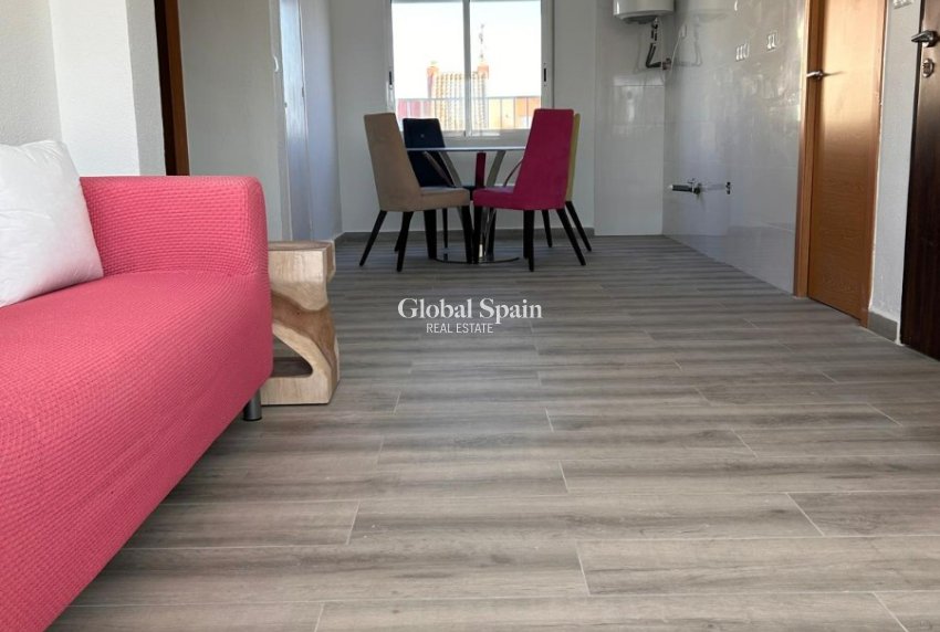 Wederverkoop - APPARTEMENT -
PILAR DE LA HORADADA - Costa Blanca