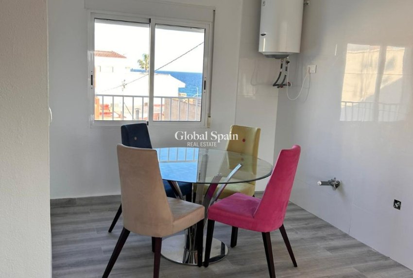 Wederverkoop - APPARTEMENT -
PILAR DE LA HORADADA - Costa Blanca